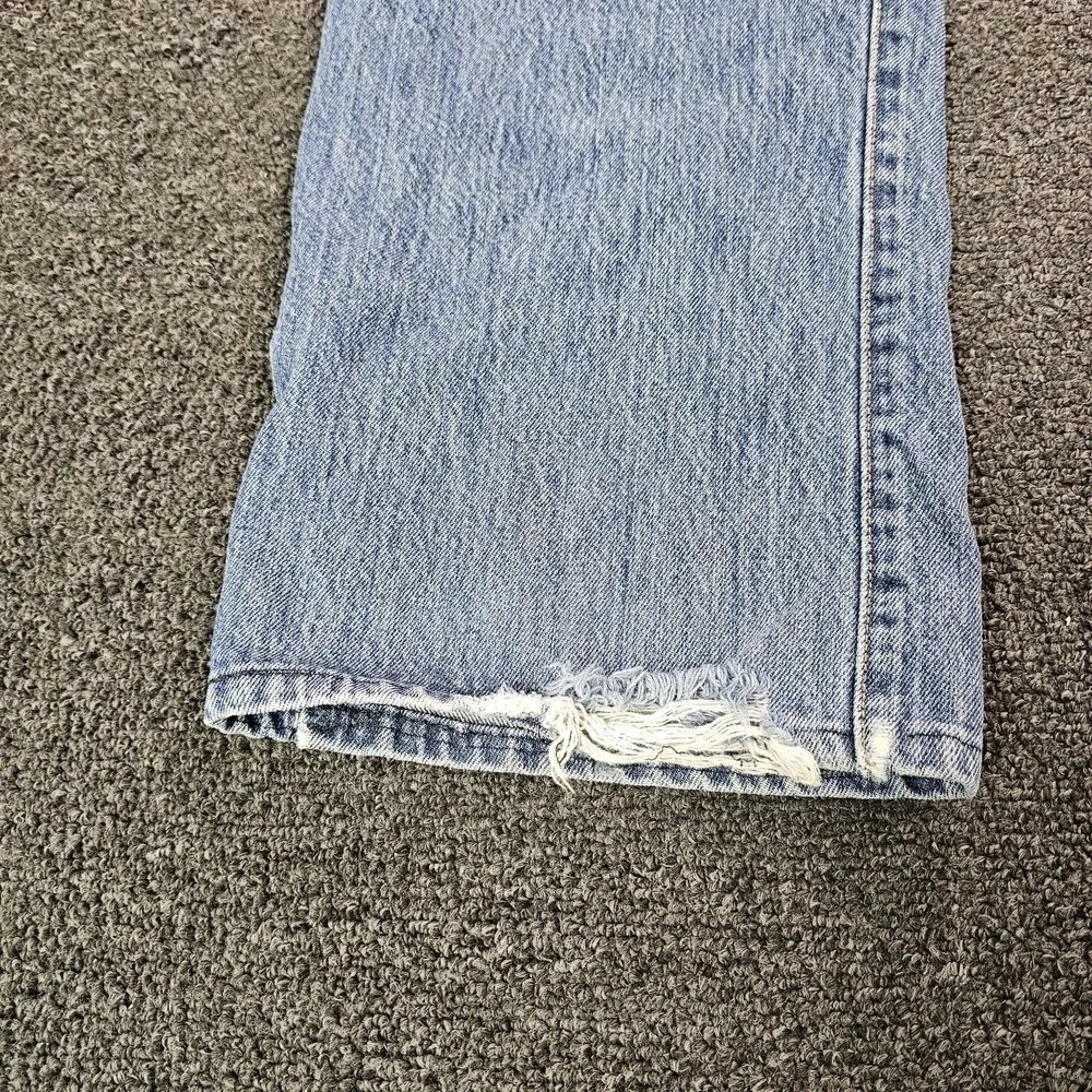 Levis check pictures